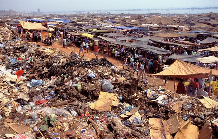 Slum v Angole