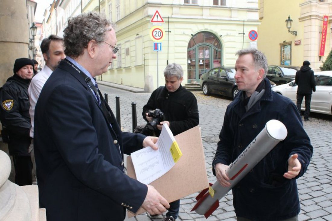 Zločiny spojené s online datováním